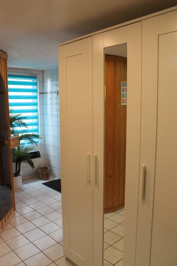 Lutzi'S Ferienwohnung 罗斯托克 外观 照片